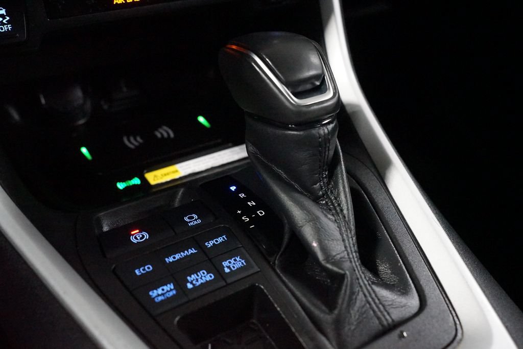 Certified 2022 Toyota RAV4 XLE Premium AWD/4WD image 20
