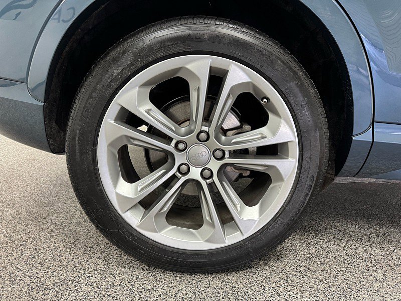 Used 2017 Audi Q3 2.0T Premium Plus w/ Premium Plus Package AWD/4WD image 25