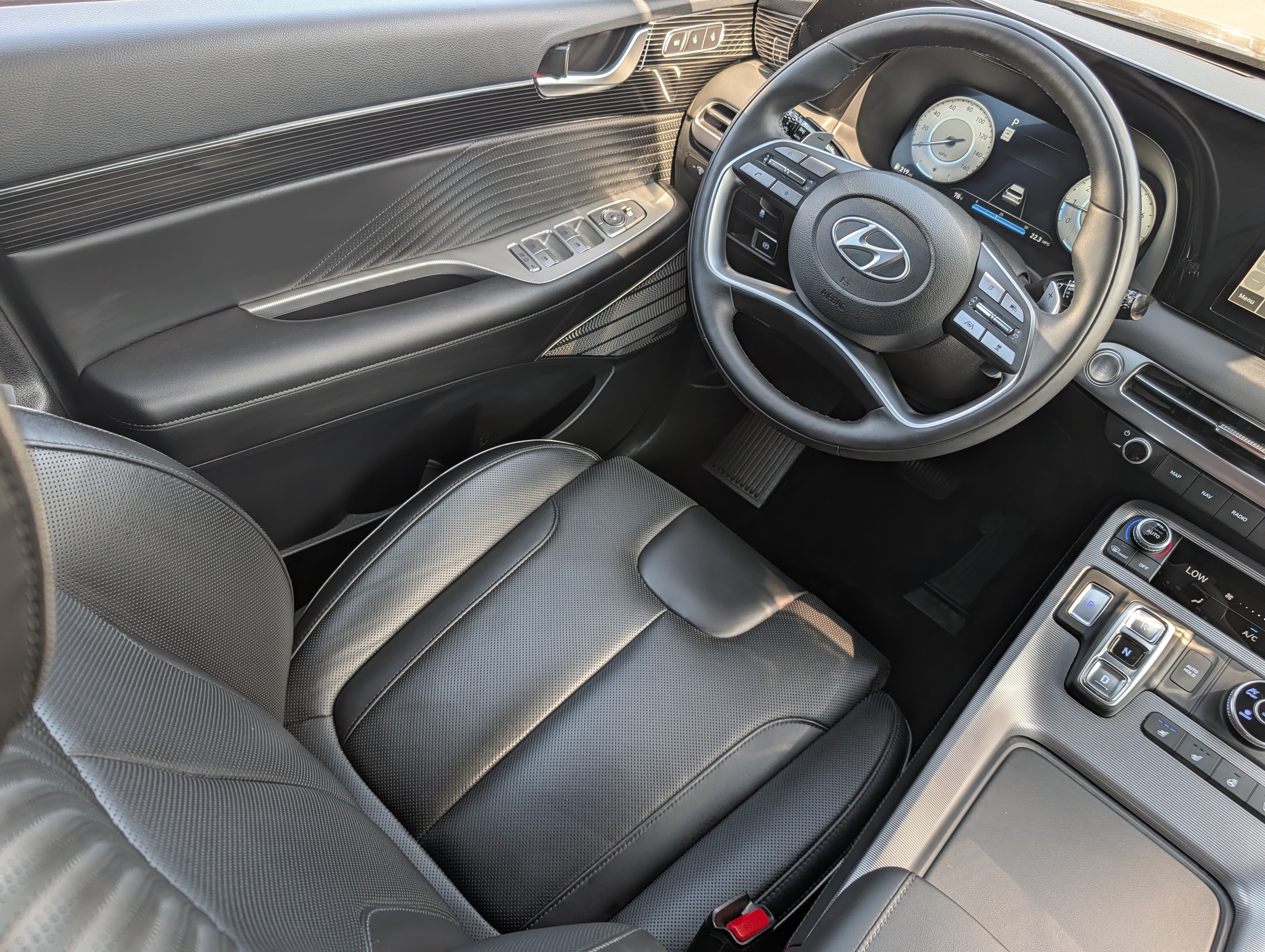 Used 2025 Hyundai Palisade Calligraphy AWD/4WD image 9