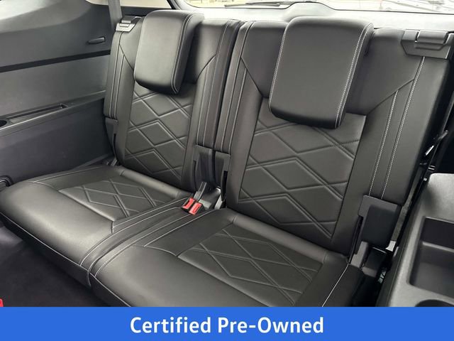 Used 2025 Volkswagen Atlas SE AWD/4WD image 16