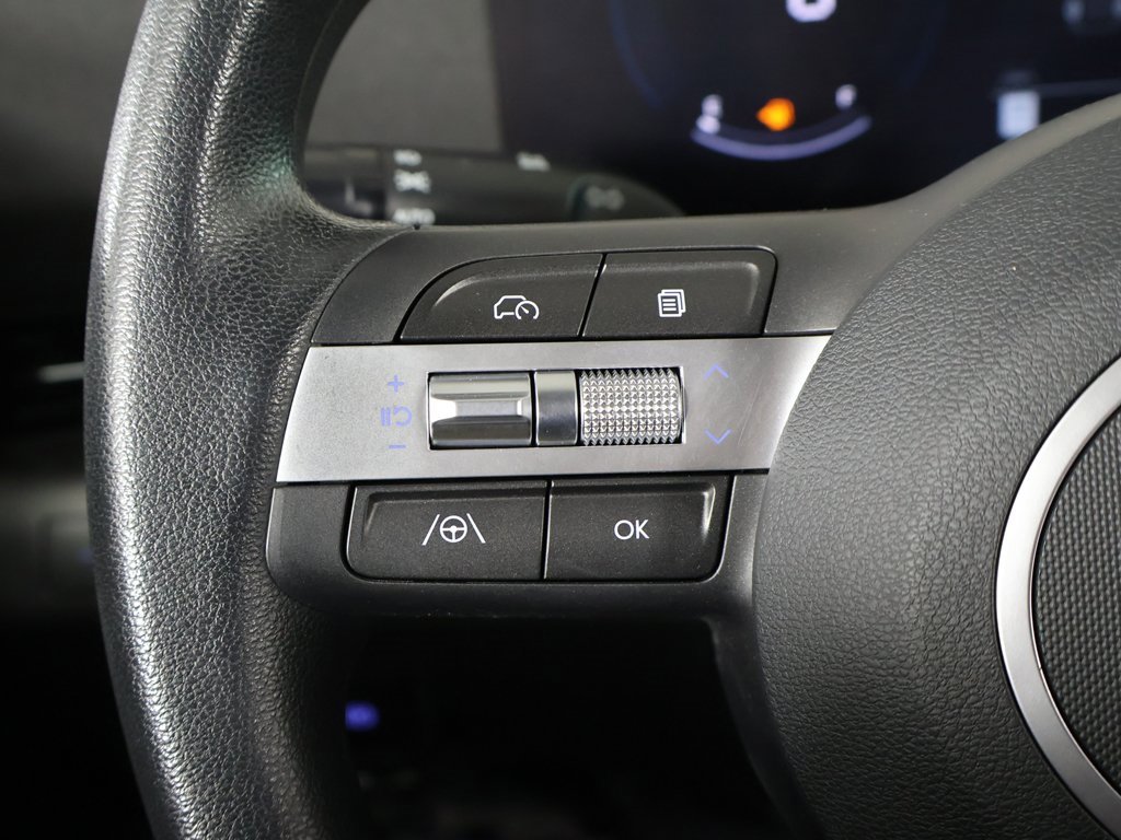 Used 2024 Hyundai Kona SE image 33