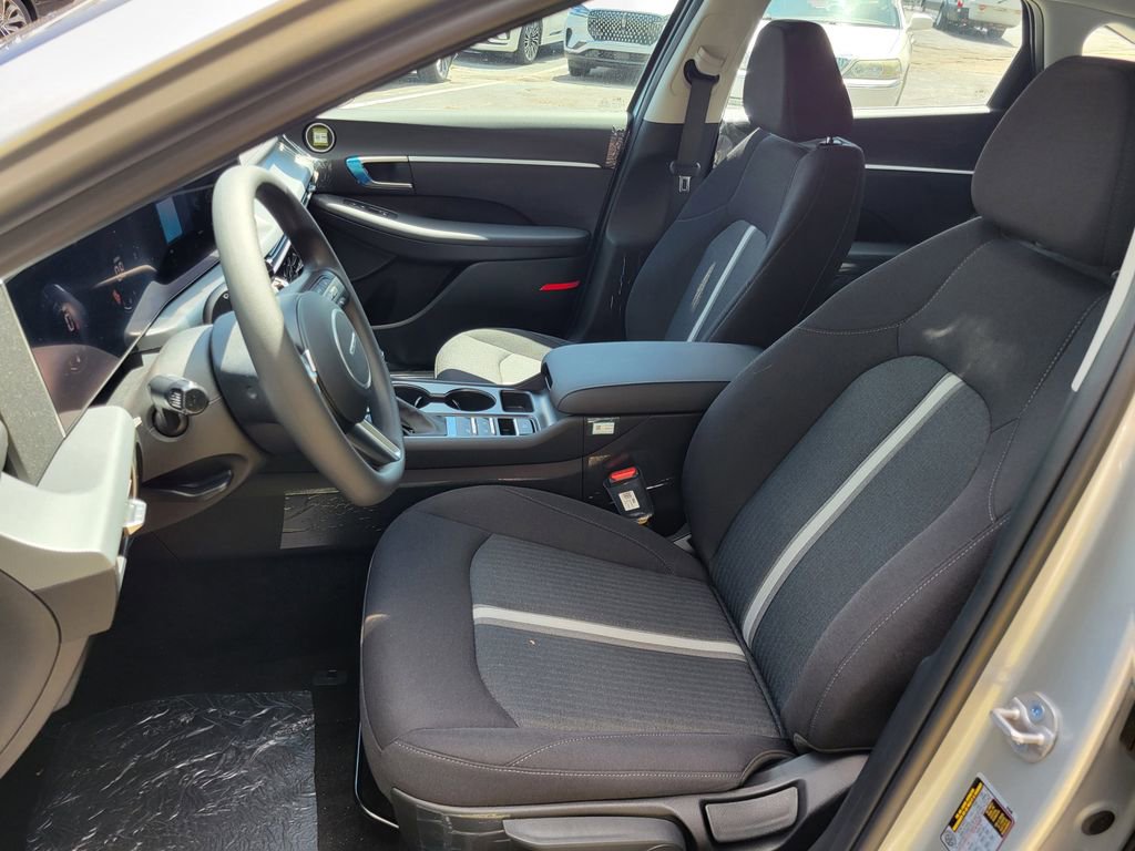 New 2025 Hyundai Sonata SE image 9