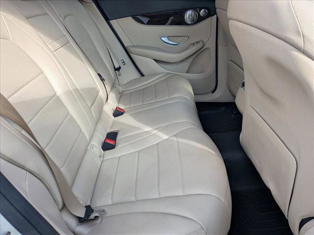 Used 2018 Mercedes-Benz GLC 300 4MATIC image 17