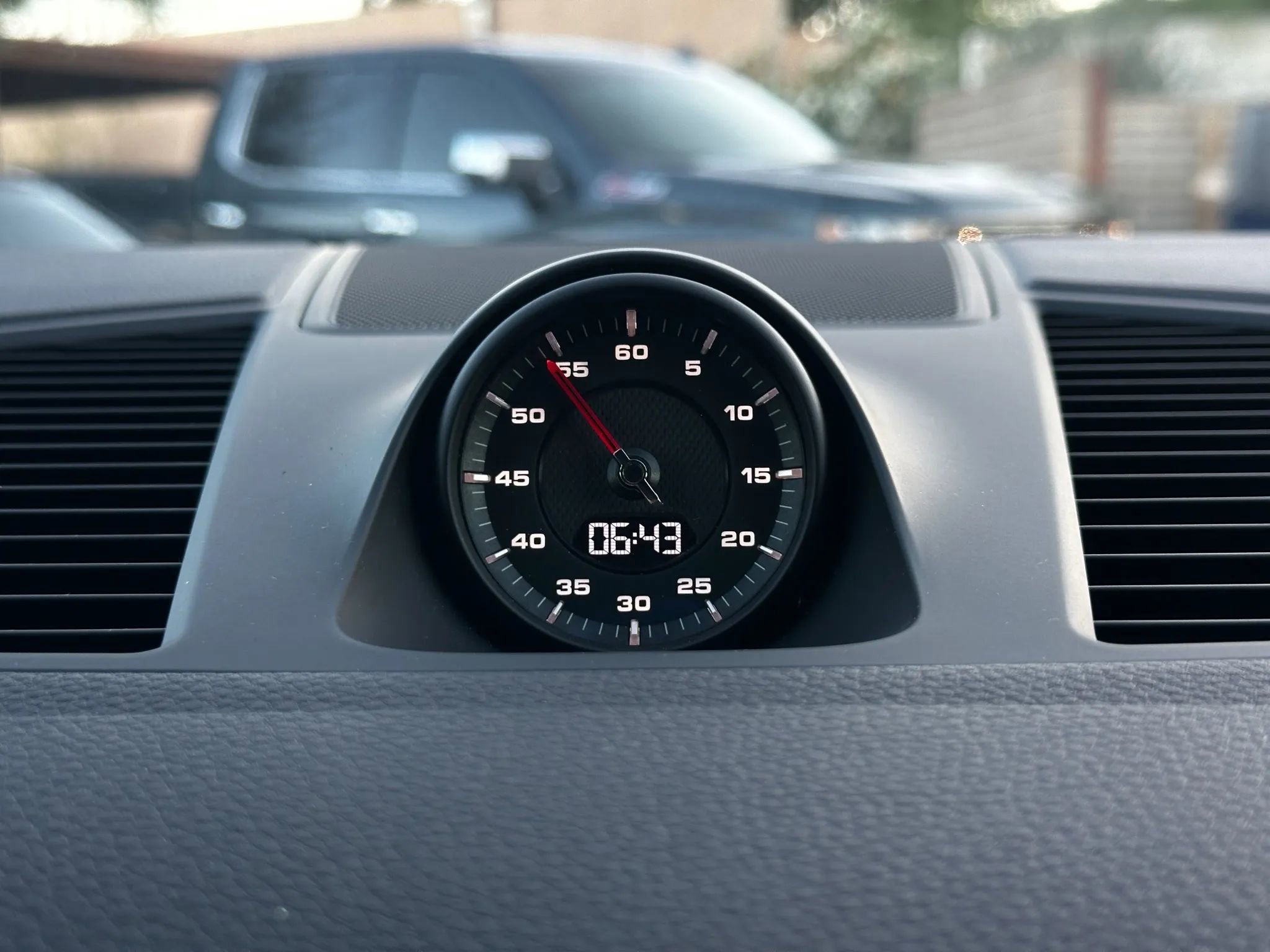 Used 2022 Porsche Cayenne Sport Utility 4D image 57