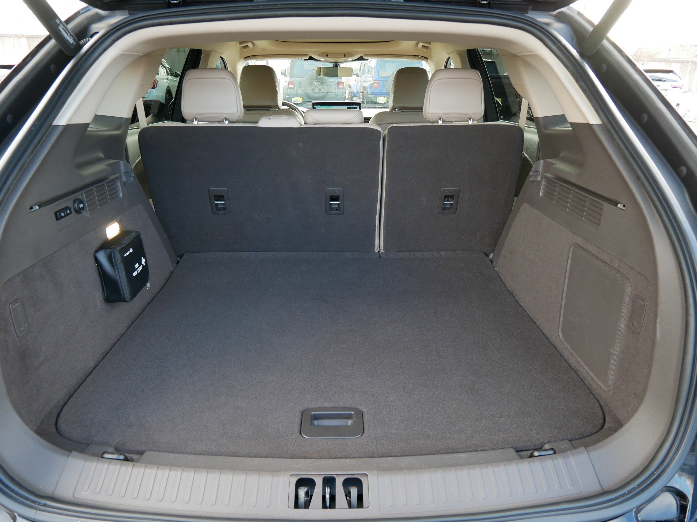 Used 2022 Lincoln Nautilus Reserve image 18