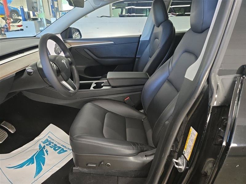 Used 2022 Tesla Model Y Long Range AWD/4WD image 6