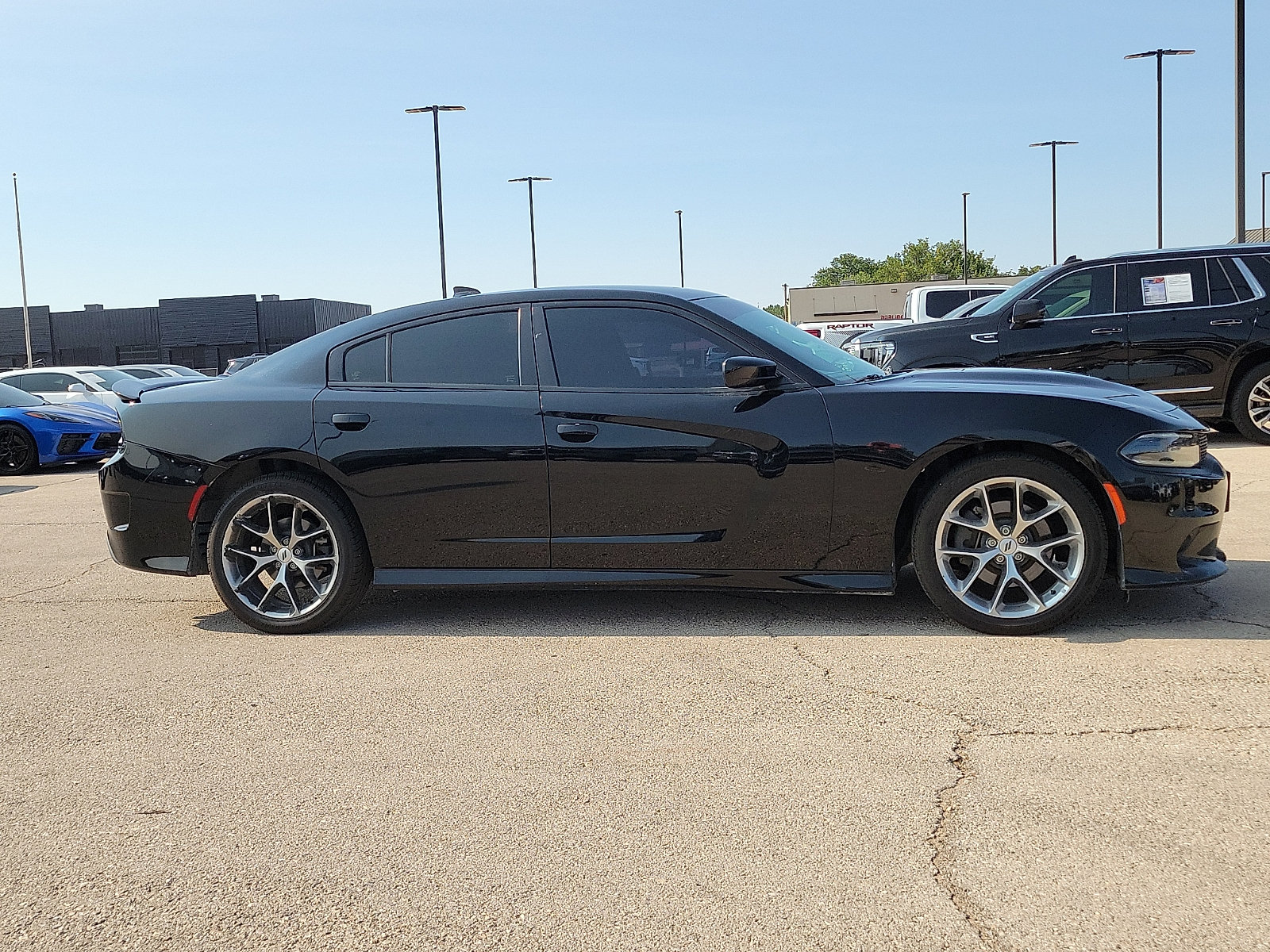 Used 2020 Dodge Charger GT RWD image 5