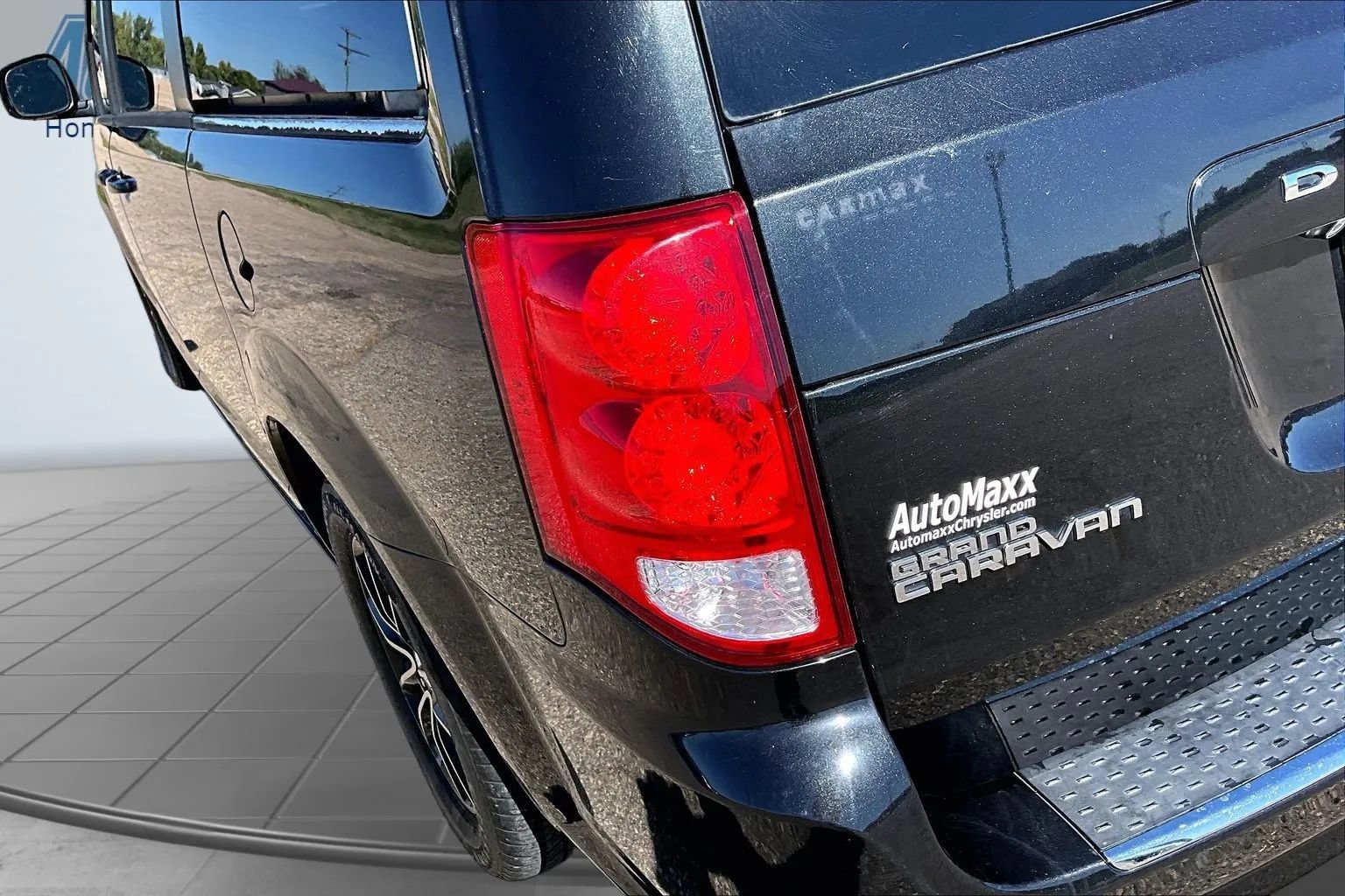 Used 2018 Dodge Grand Caravan GT FWD image 21