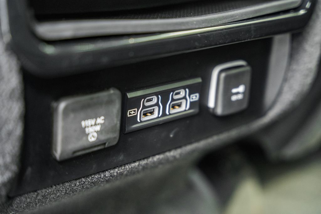 Used 2022 Jeep Wagoneer Series III image 39