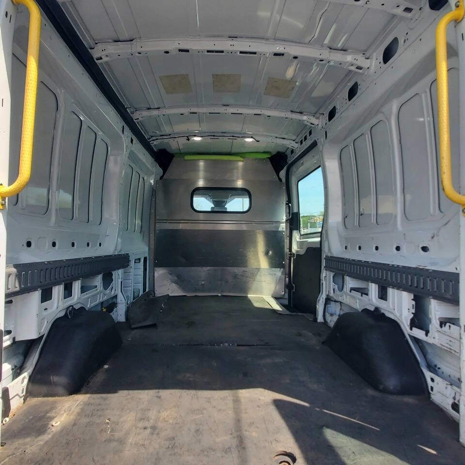 Used 2019 Ford Transit 250 148 Medium Roof RWD image 15
