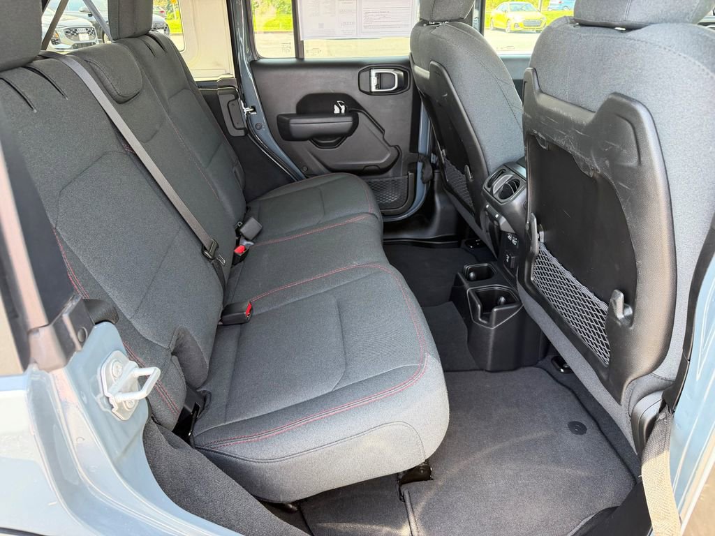 Used 2024 Jeep Wrangler Unlimited Rubicon image 17