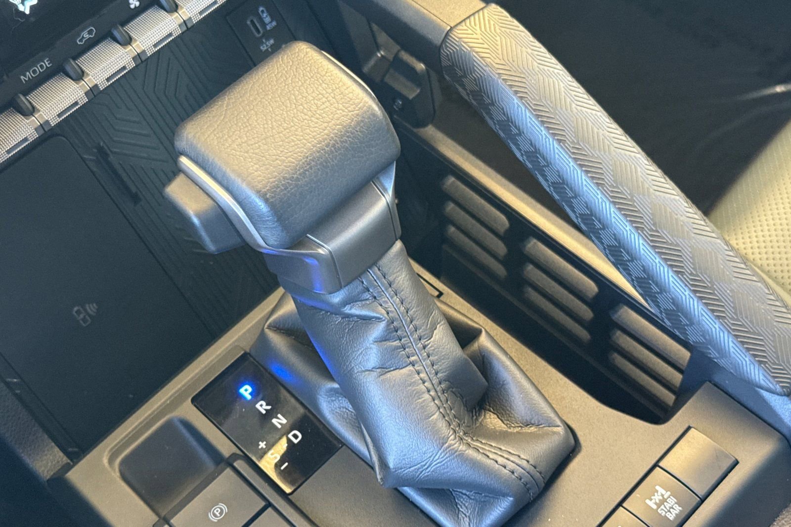 Certified 2025 Toyota 4Runner Trailhunter image 25