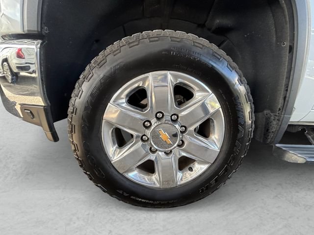 Used 2022 Chevrolet Silverado 2500 LTZ w/ LTZ Plus Package AWD/4WD image 29