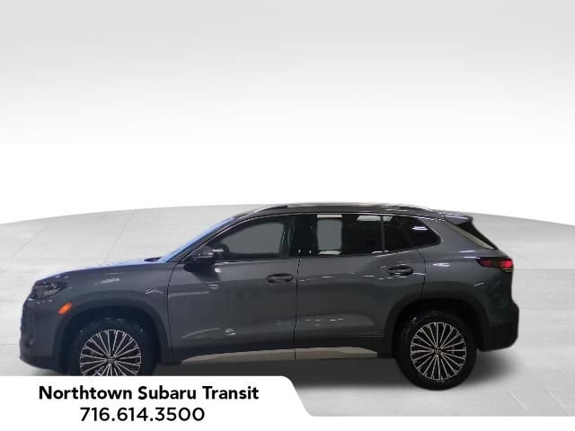 Used 2025 Volkswagen Tiguan S AWD/4WD image 2