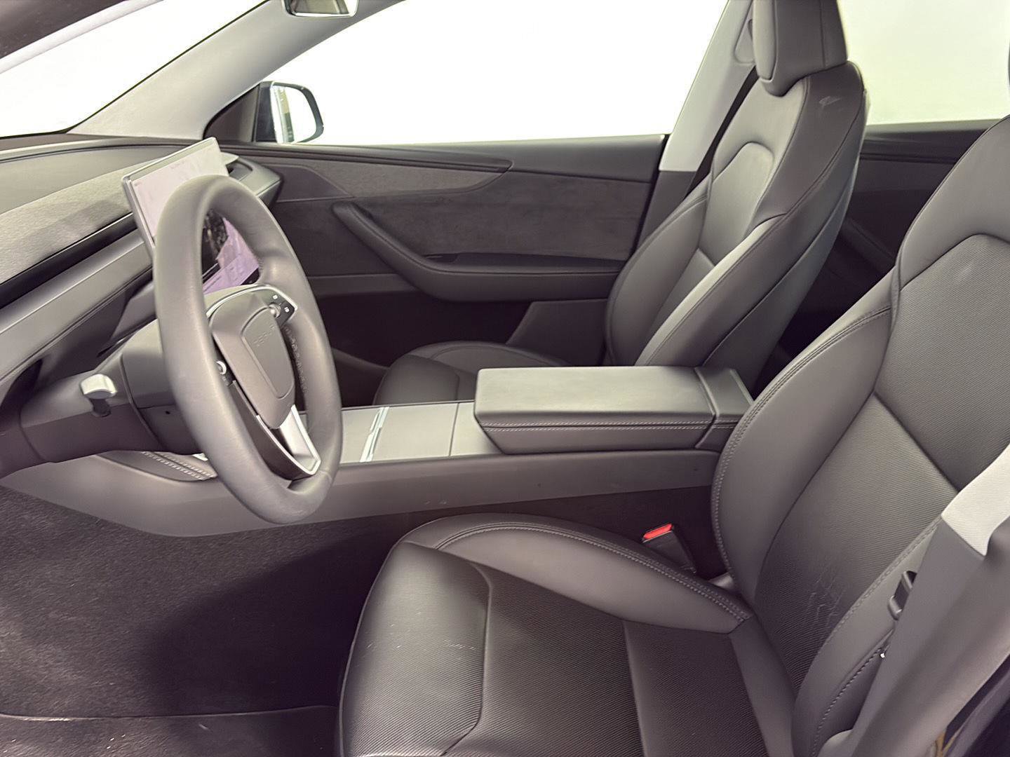 Used 2026 Tesla Model Y Long Range AWD/4WD image 23