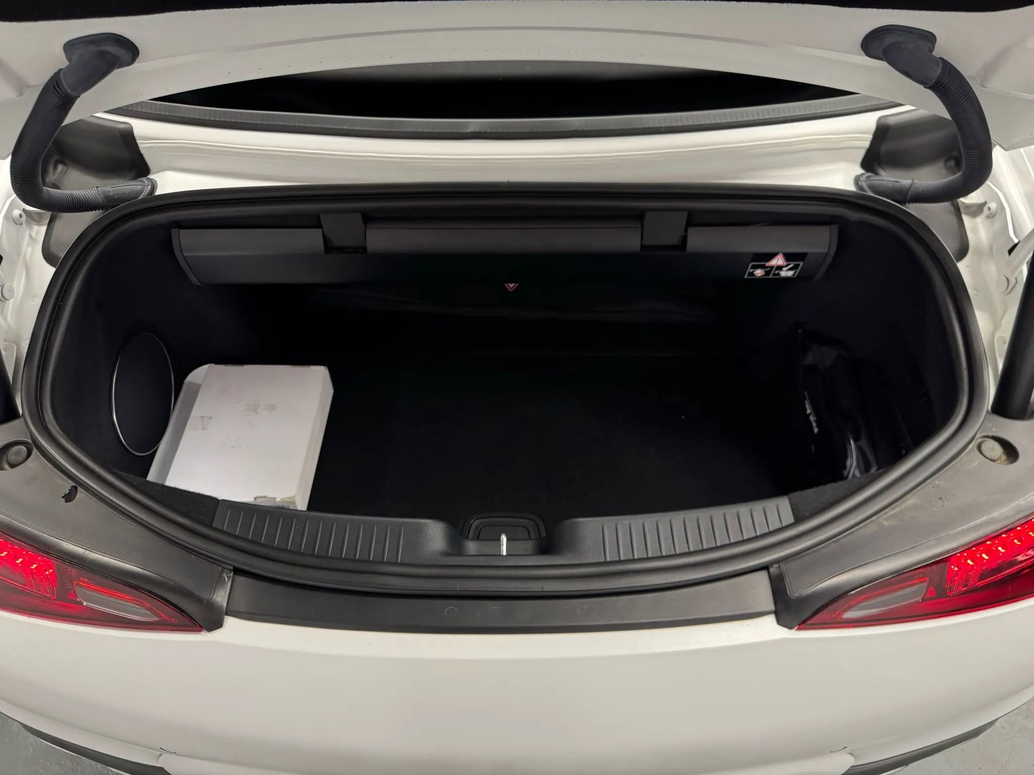 Used 2022 Mercedes-Benz SL 63 AMG SL 63 Touring Roadster 2D image 31