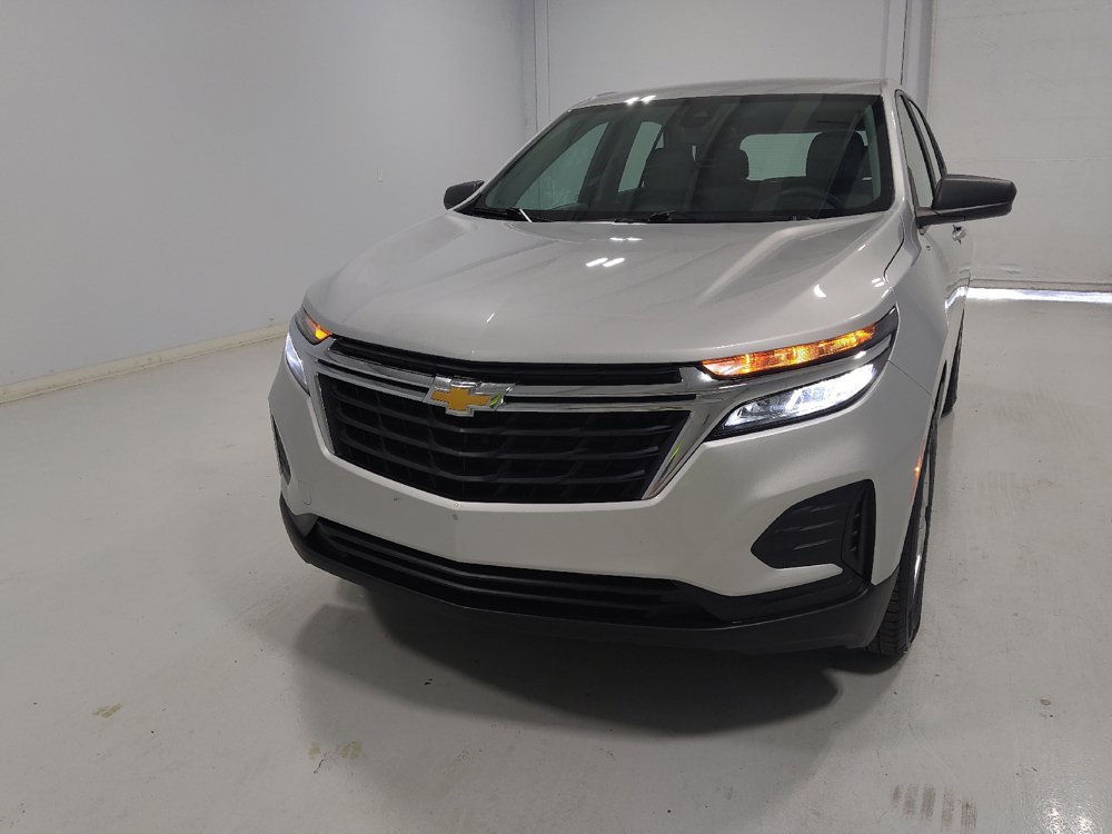 Used 2022 Chevrolet Equinox LS w/ LPO, Floor Liner Package AWD/4WD image 15