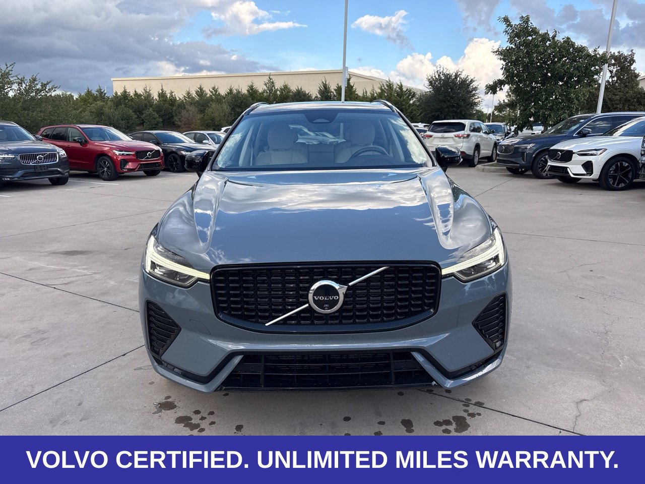 Certified 2024 Volvo XC60 B5 Plus w/ Protection Package Premier AWD/4WD image 2