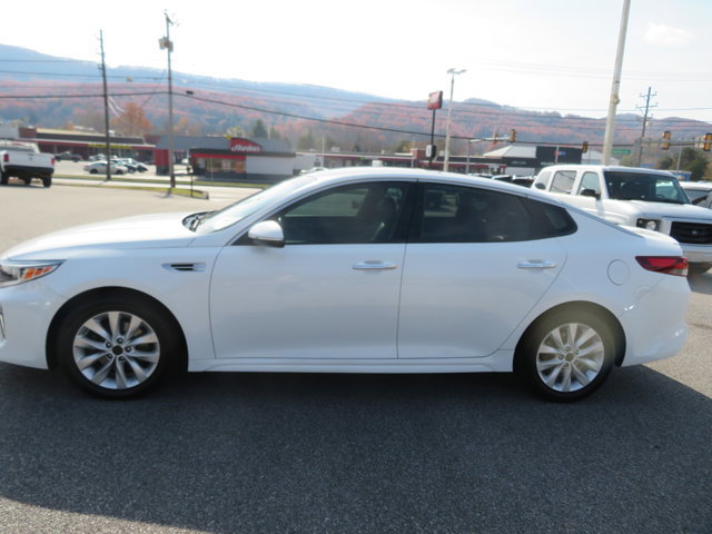 Used 2018 Kia Optima S w/ Panoramic Sunroof Package image 7