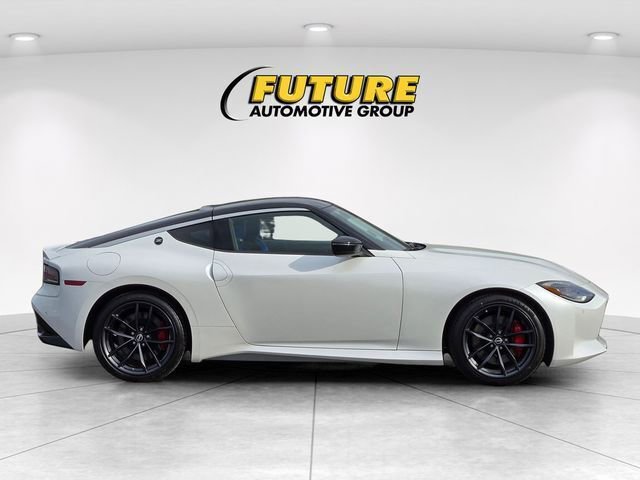 Used 2024 Nissan Z Performance w/ Floor Mat Package RWD image 4