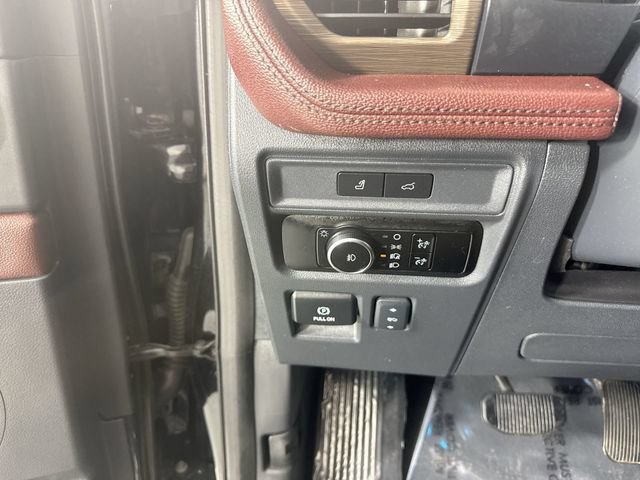 Used 2024 Ford Expedition Max Limited AWD/4WD image 14