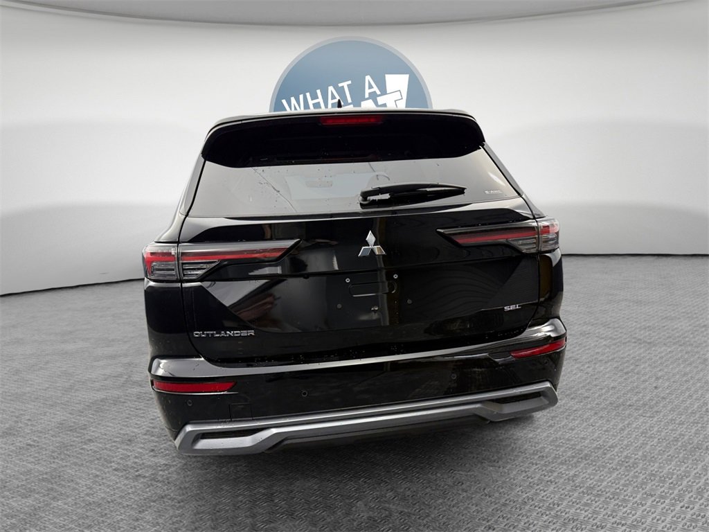 New 2026 Mitsubishi Outlander SEL image 5