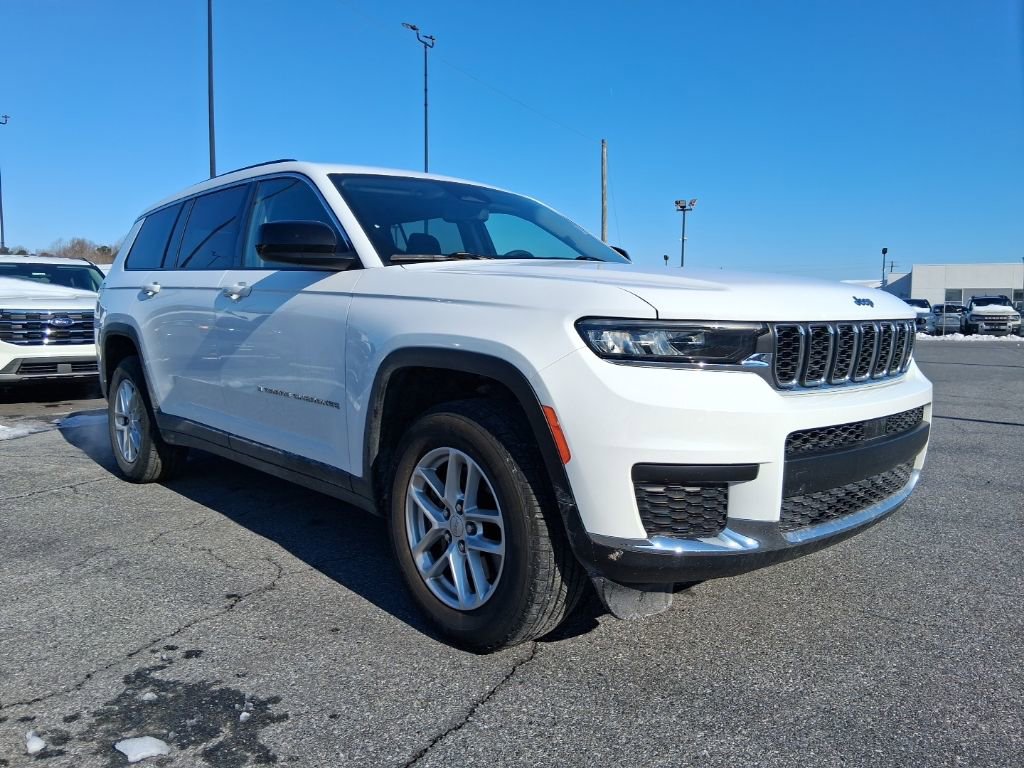 Used 2023 Jeep Grand Cherokee L Laredo w/ Luxury Tech Group I image 3