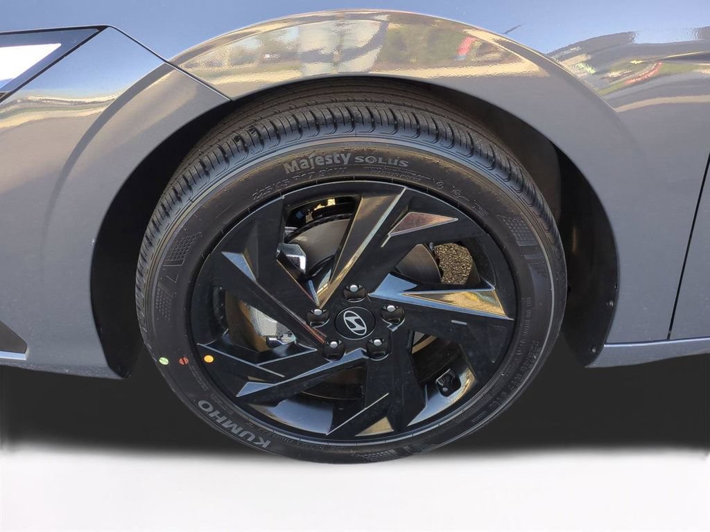 New 2026 Hyundai Elantra Sport FWD image 11