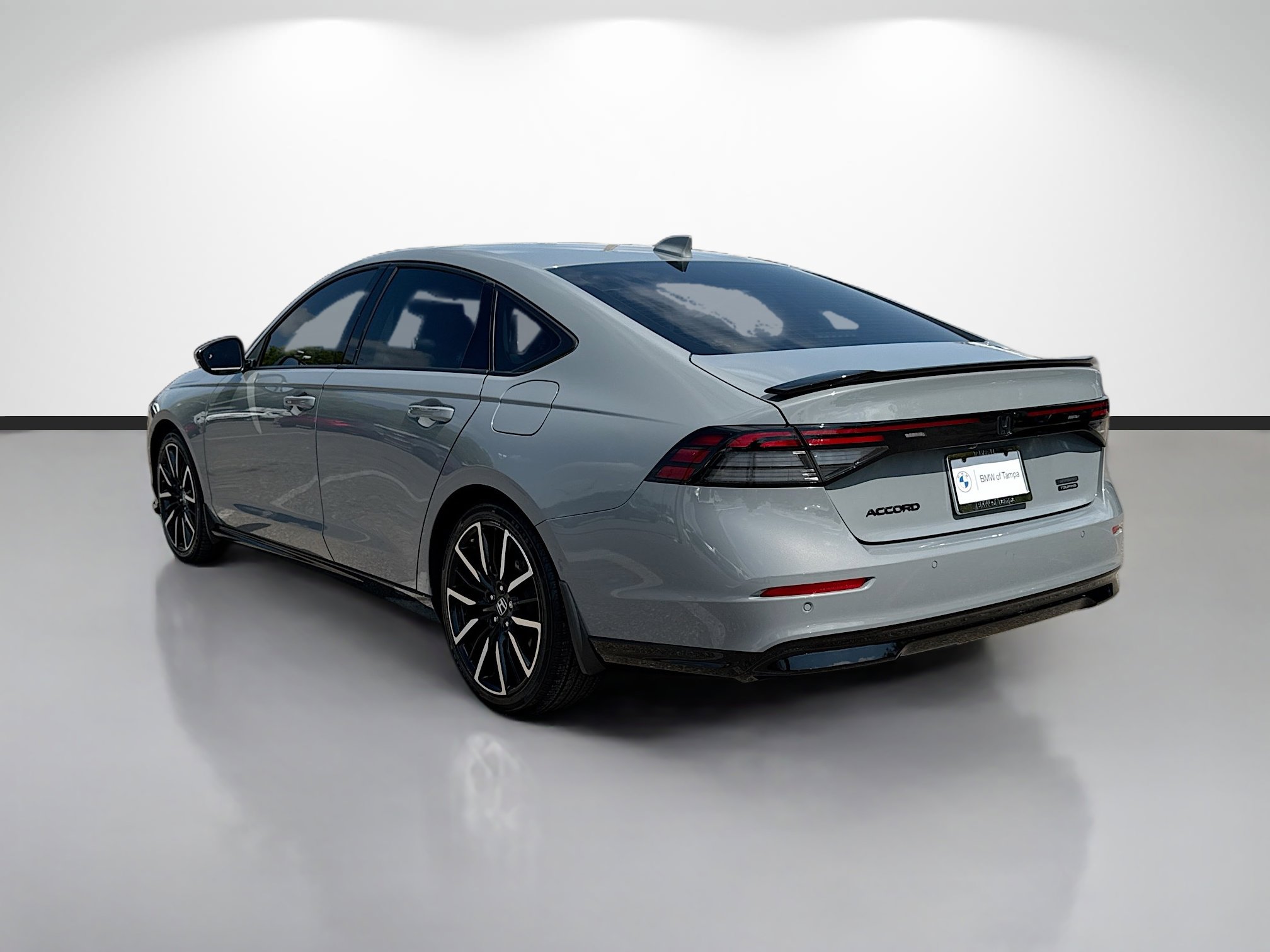 Used 2023 Honda Accord Touring image 5