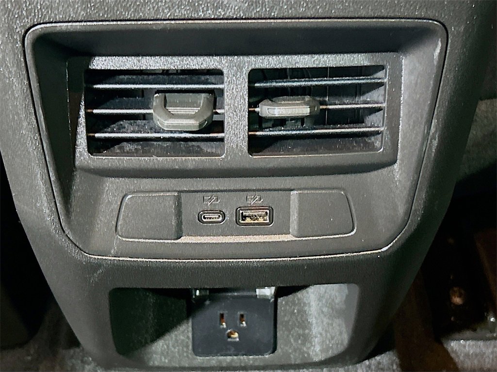 Used 2025 GMC Canyon Elevation w/ Convenience Package image 22