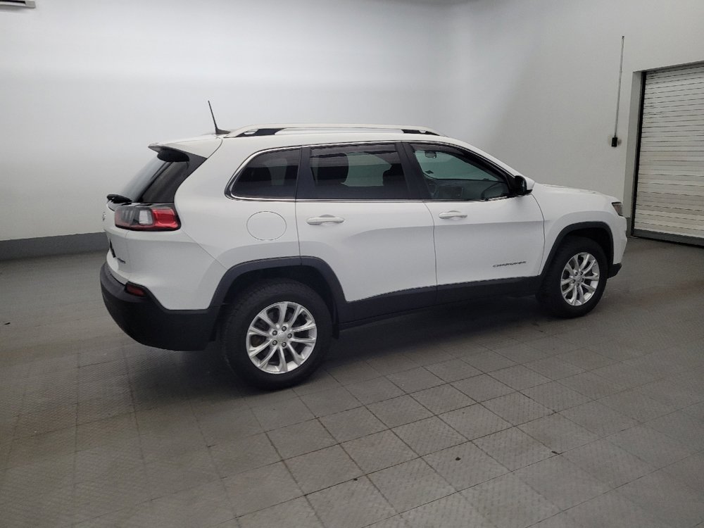 Used 2019 Jeep Cherokee Latitude w/ Cold Weather Group image 10