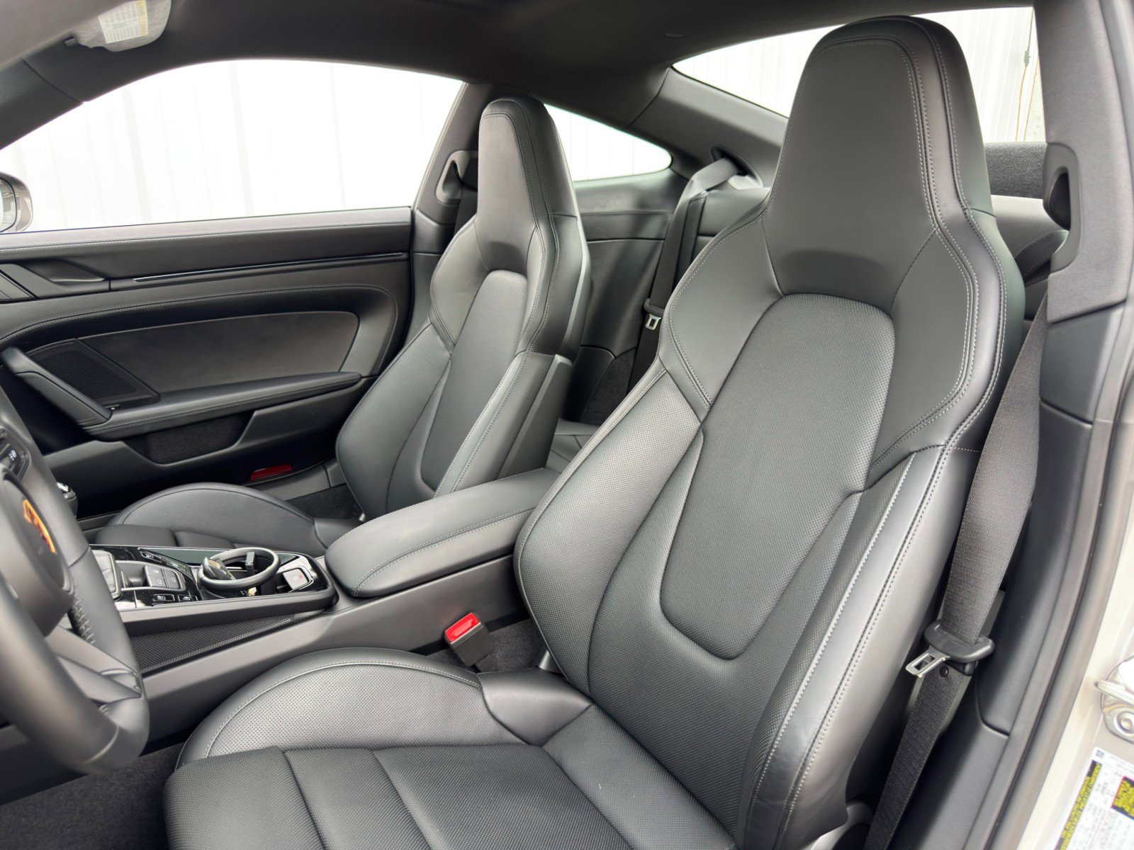 Used 2024 Porsche 911 Carrera T image 39