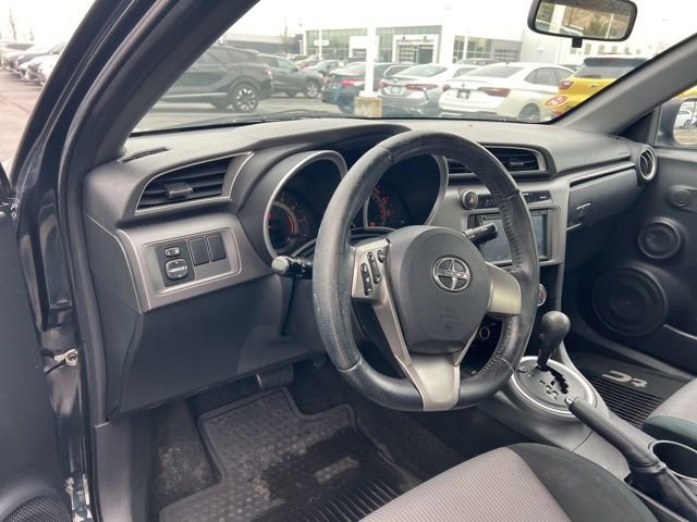 Used 2015 Scion tC image 9