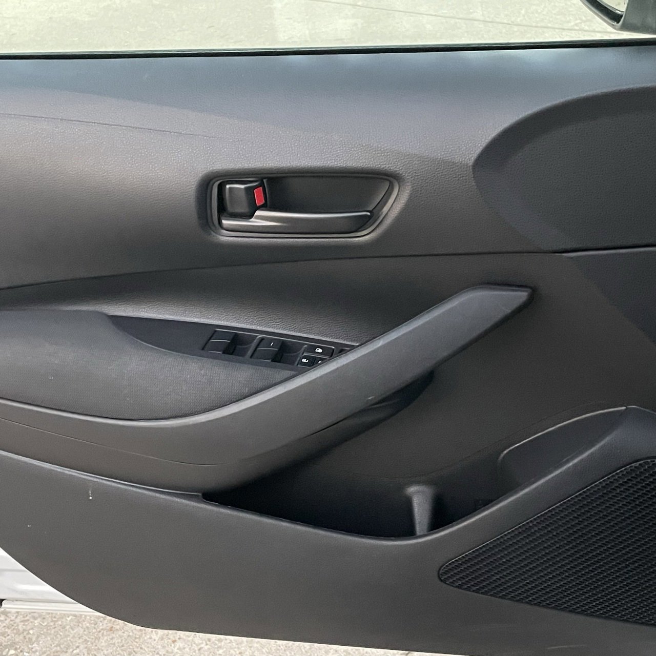 Used 2024 Toyota Corolla LE image 18