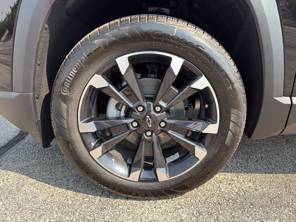 New 2027 Chevrolet Equinox RS w/ Convenience Package III AWD/4WD image 9