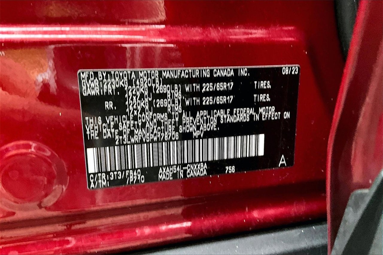 Used 2023 Toyota RAV4 LE image 16