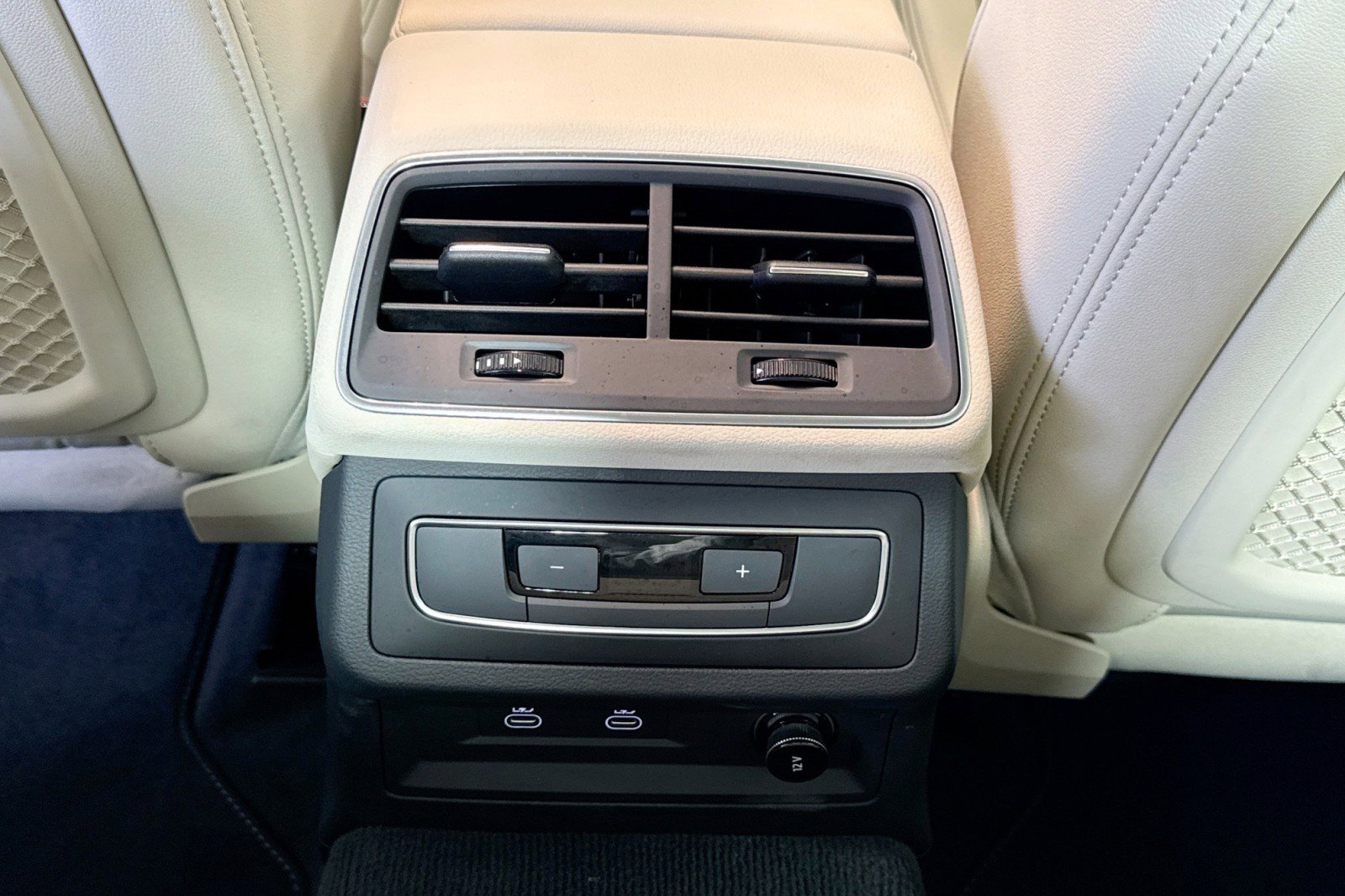 Used 2025 Audi A6 Premium w/ Convenience Plus Package image 24