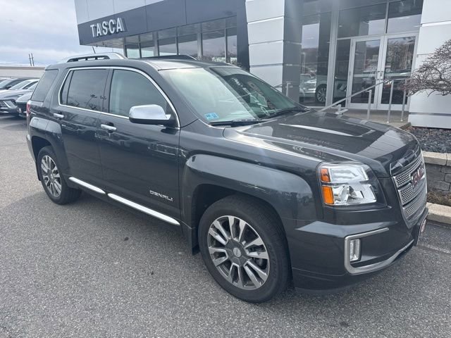 Used 2017 GMC Terrain Denali image 1