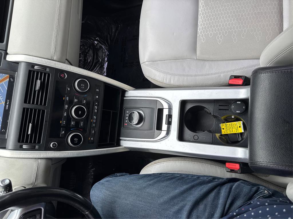 Used 2017 Land Rover Discovery Sport SE AWD/4WD image 15