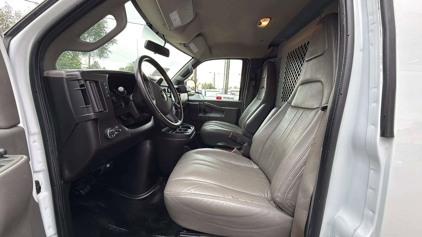 Used 2021 Chevrolet Express 2500 Extended w/ Driver Convenience Package RWD image 15