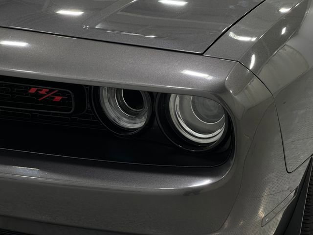 Used 2019 Dodge Challenger R/T Scat Pack w/ Shaker Package image 32
