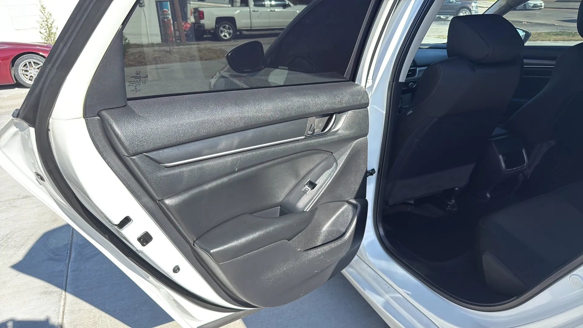 Used 2019 Honda Accord LX image 19