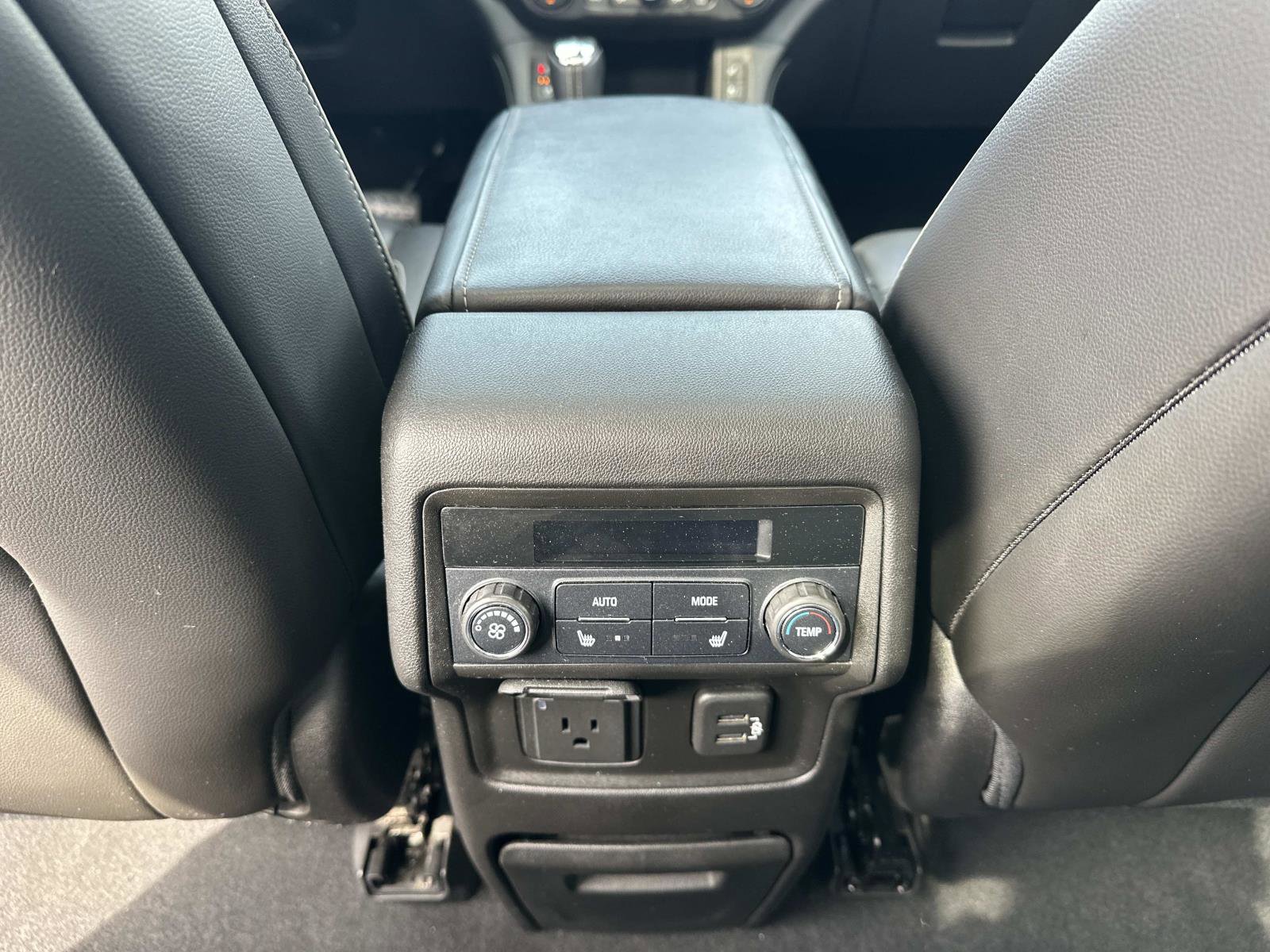 Certified 2019 GMC Acadia Denali w/ Technology Package AWD/4WD image 14