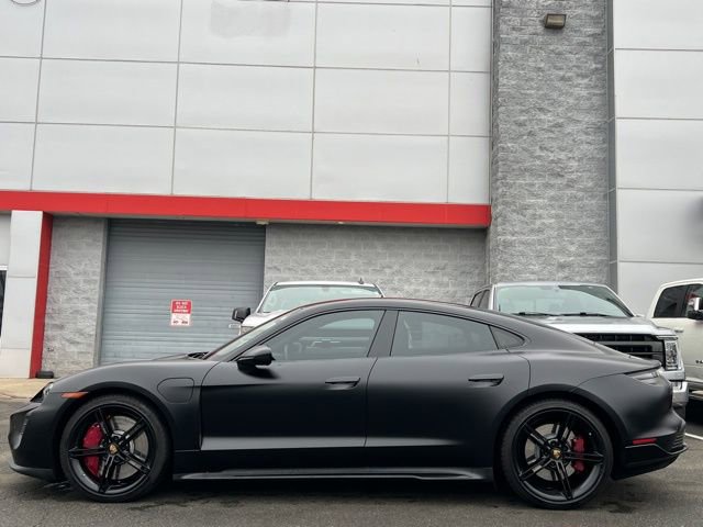 Used 2020 Porsche Taycan 4S image 10