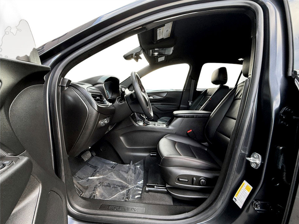 Used 2022 Chevrolet Equinox RS w/ RS Leather Package image 13