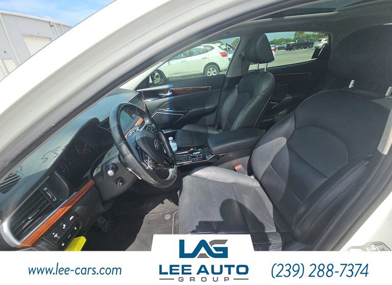 Used 2017 Kia Cadenza Technology FWD image 5
