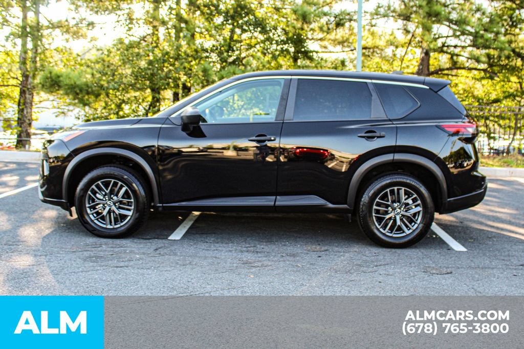Used 2024 Nissan Rogue S FWD image 6