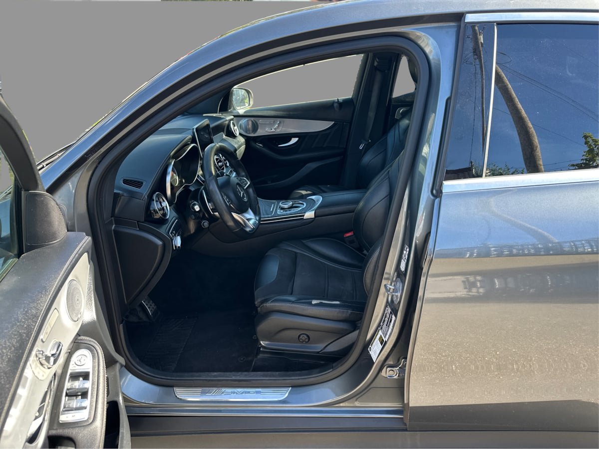 Used 2019 Mercedes-Benz GLC 63 AMG 4MATIC Coupe image 30