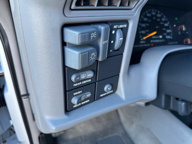 Used 1996 Chevrolet Blazer 4WD 4-Door image 25