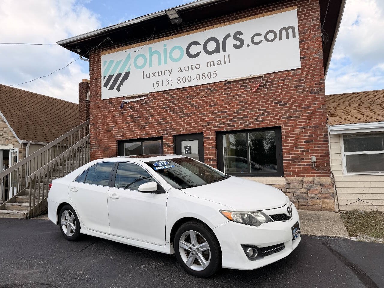 Used 2012 Toyota Camry SE w/ Leather Pkg